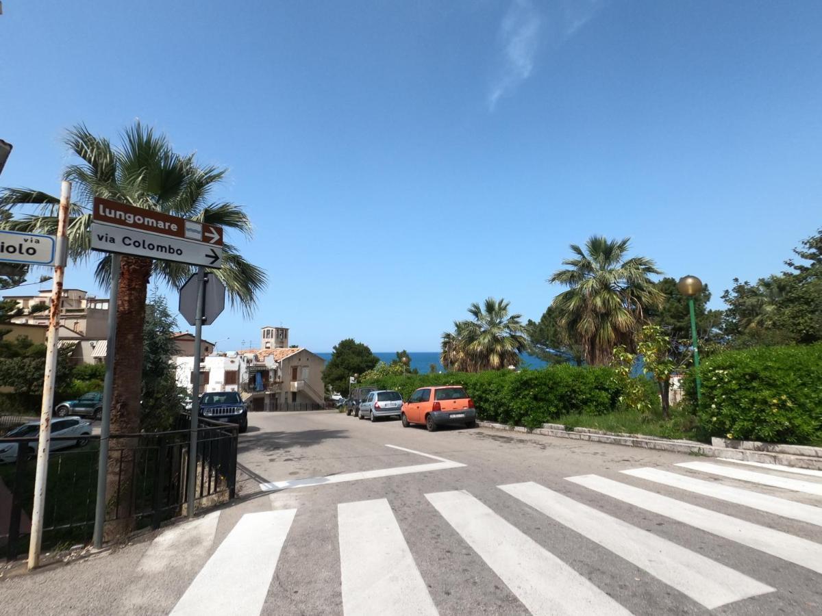 Villa Terrazza Lungomare à Caronia Marina Extérieur photo