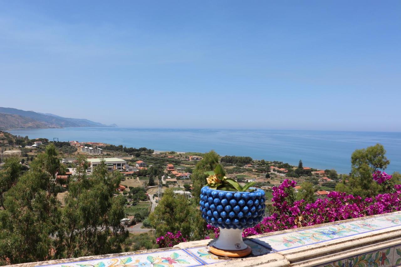 Villa Terrazza Lungomare à Caronia Marina Extérieur photo