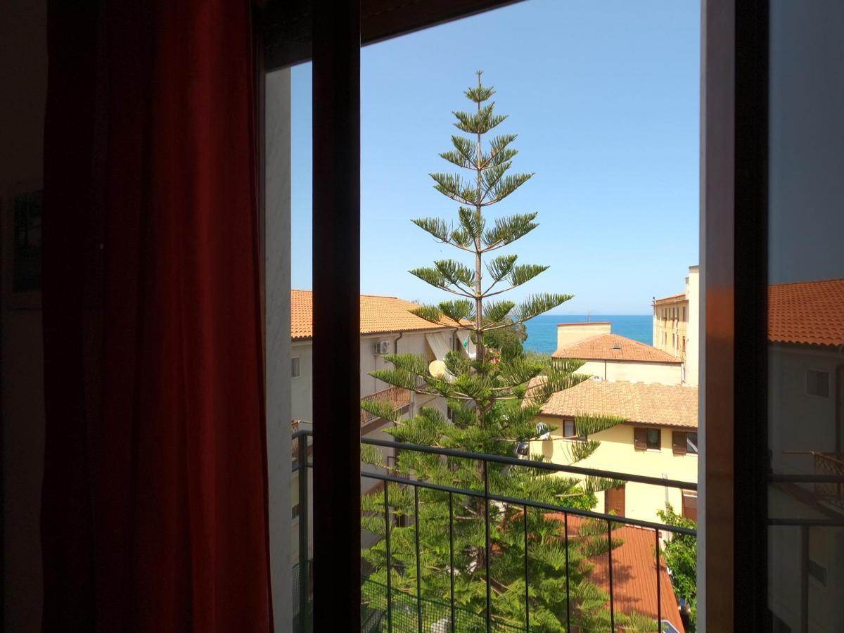 Villa Terrazza Lungomare à Caronia Marina Extérieur photo