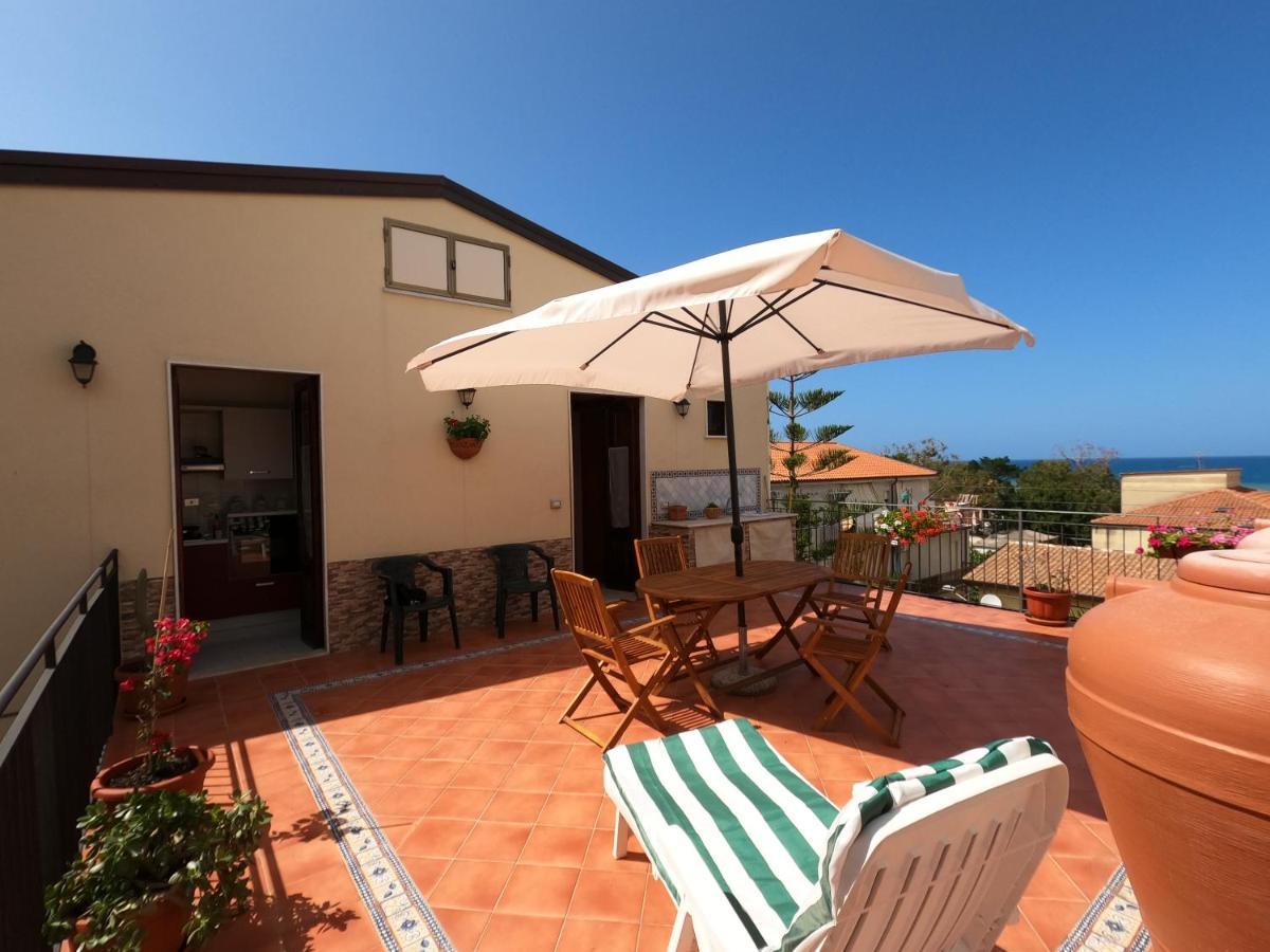 Villa Terrazza Lungomare à Caronia Marina Extérieur photo