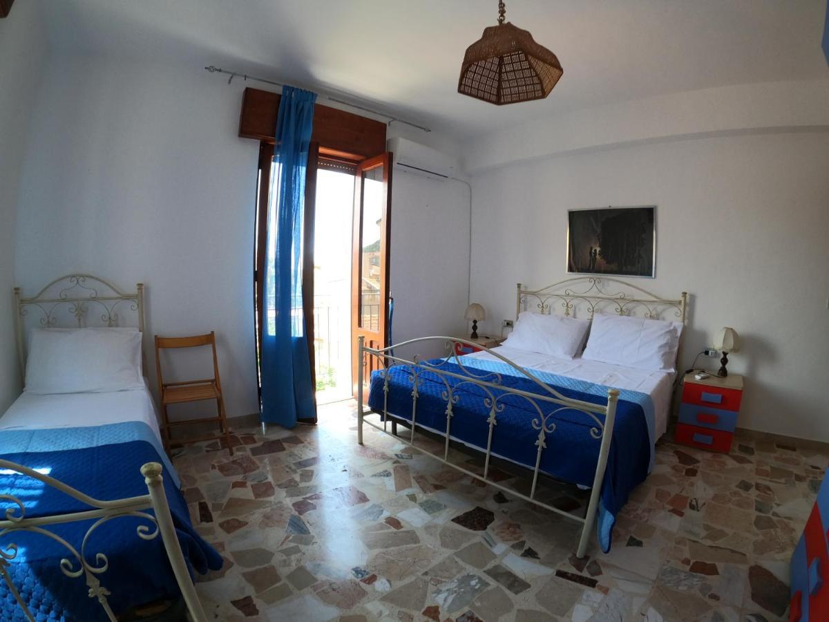 Villa Terrazza Lungomare à Caronia Marina Extérieur photo