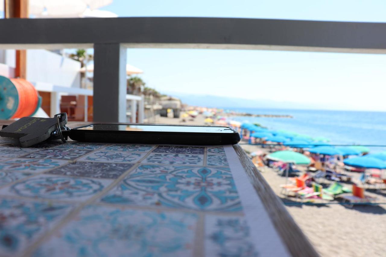 Villa Terrazza Lungomare à Caronia Marina Extérieur photo